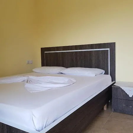 Joy & Grace Apartments Ksamil