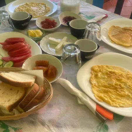 Guest house Dini